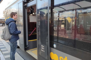 Gloort er hoop voor een snelbus tussen Hoogeveen en Emmen?